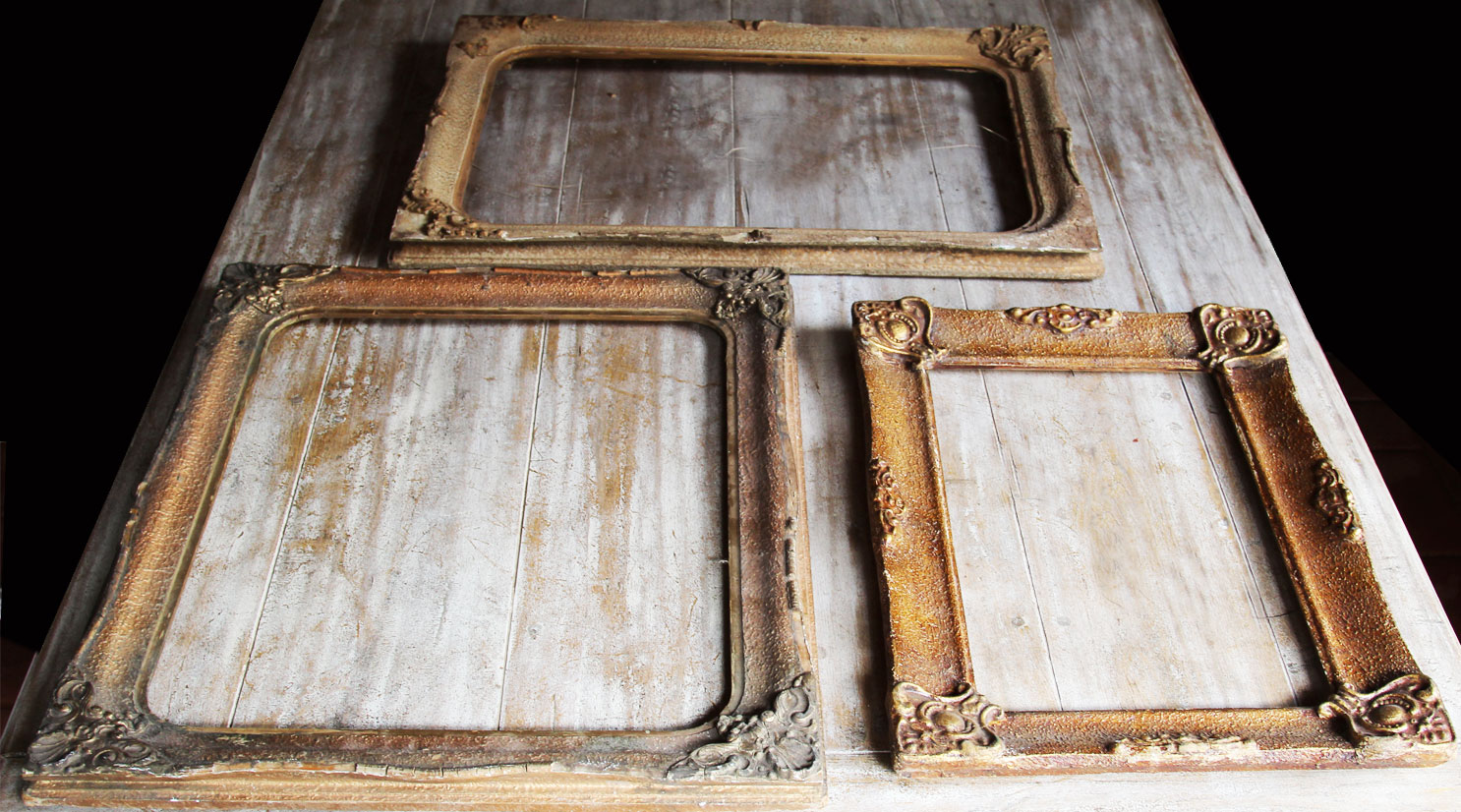 vintage frames to hire